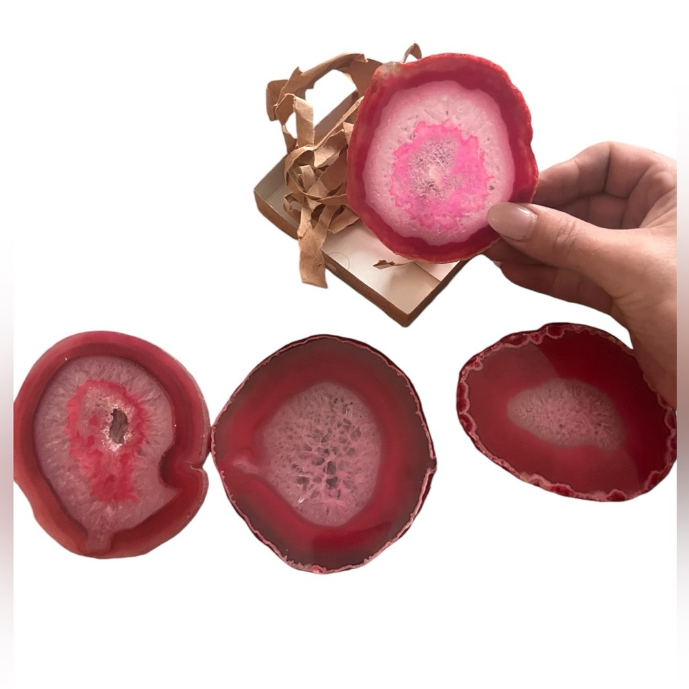 4 pink geode coasters - Picture 8 of 8